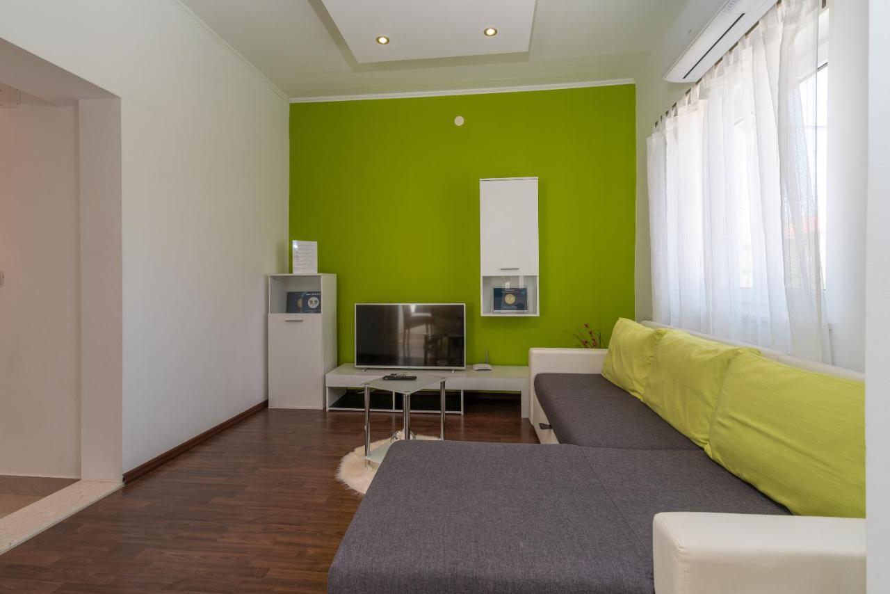 Apartment Roko Trogir Exteriör bild
