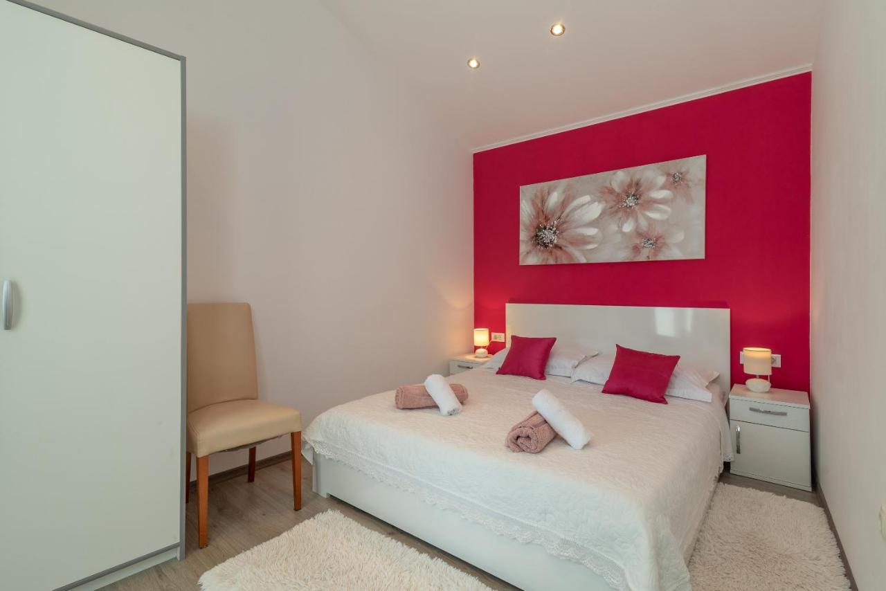 Apartment Roko Trogir Exteriör bild