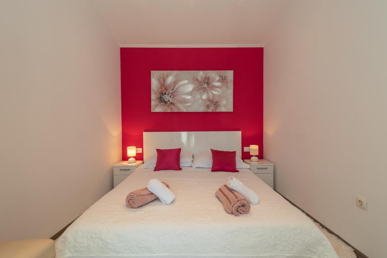 Apartment Roko Trogir Exteriör bild