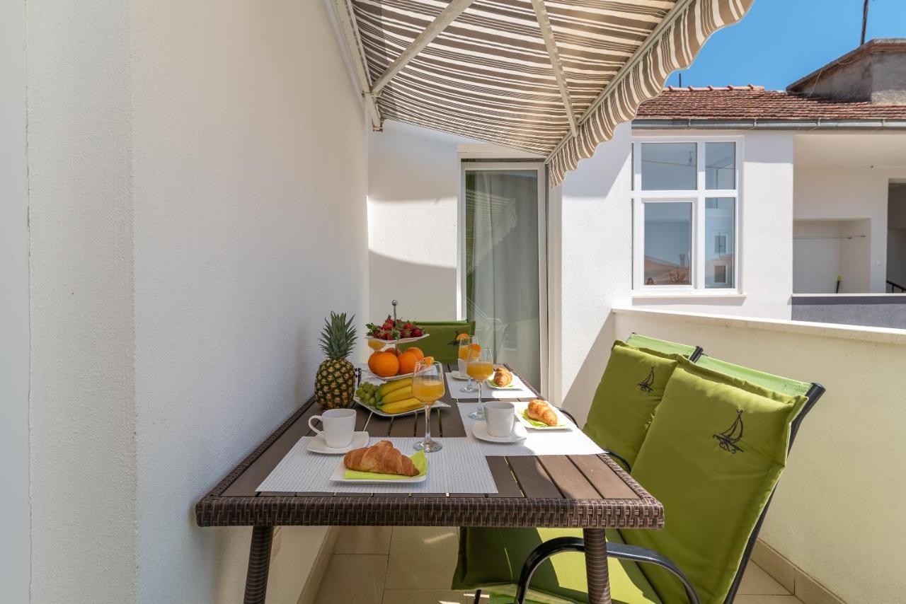 Apartment Roko Trogir Exteriör bild