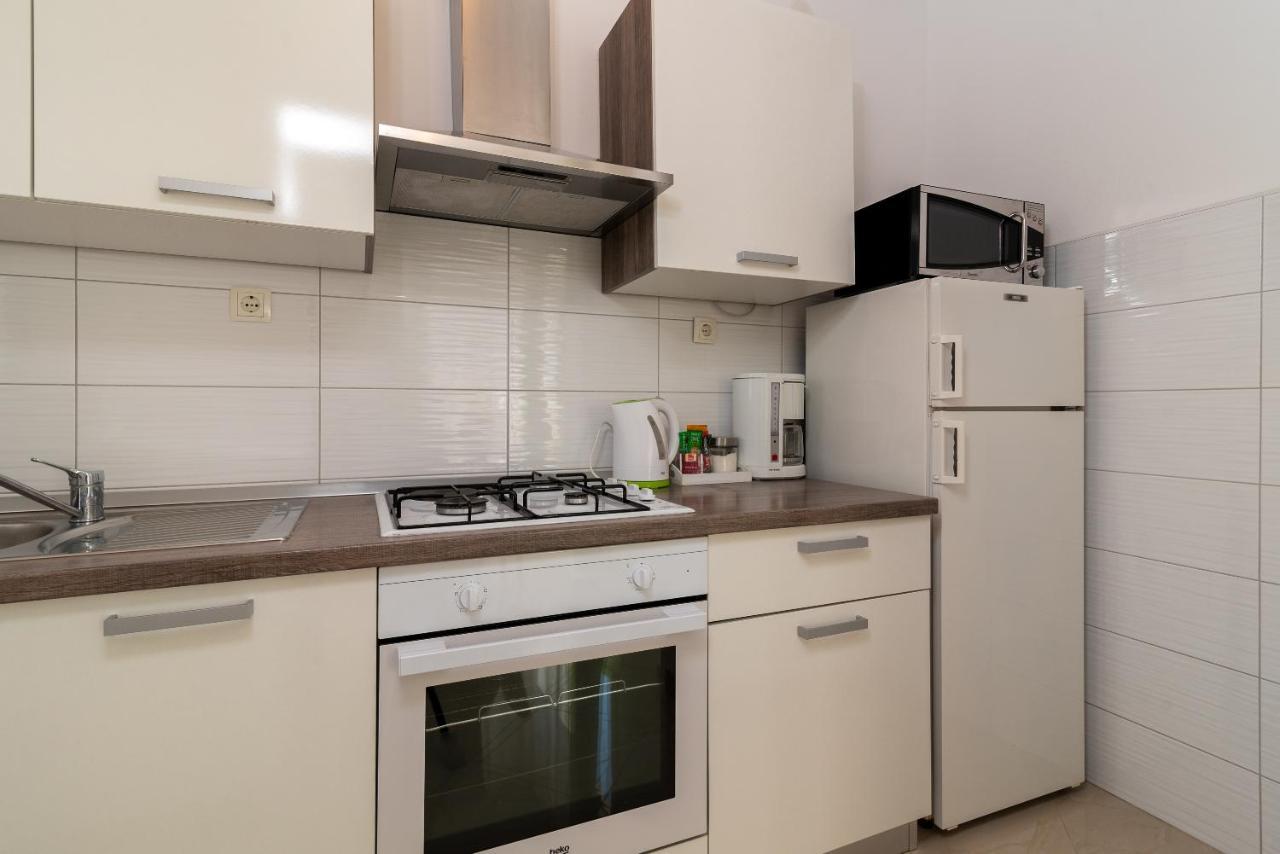Apartment Roko Trogir Exteriör bild