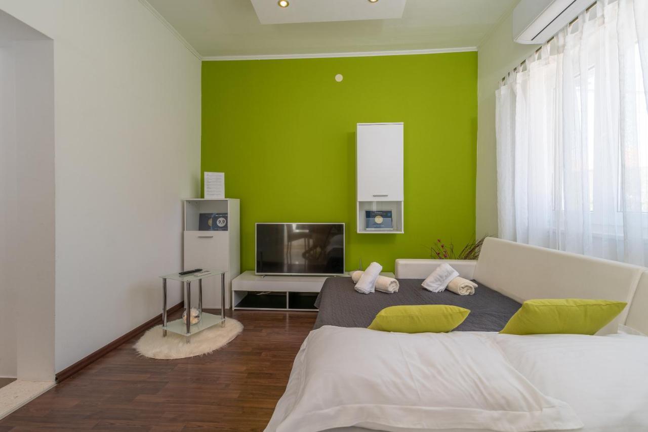 Apartment Roko Trogir Exteriör bild