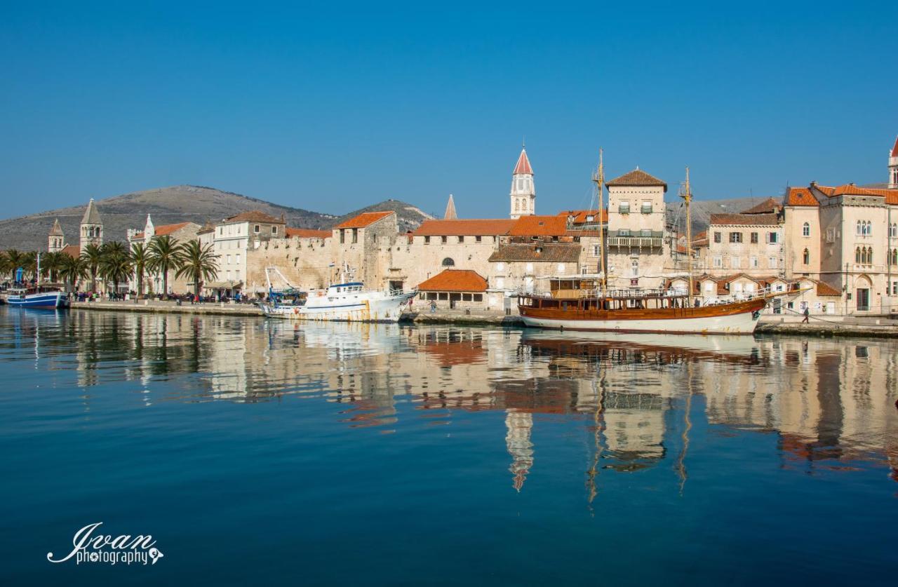 Apartment Roko Trogir Exteriör bild